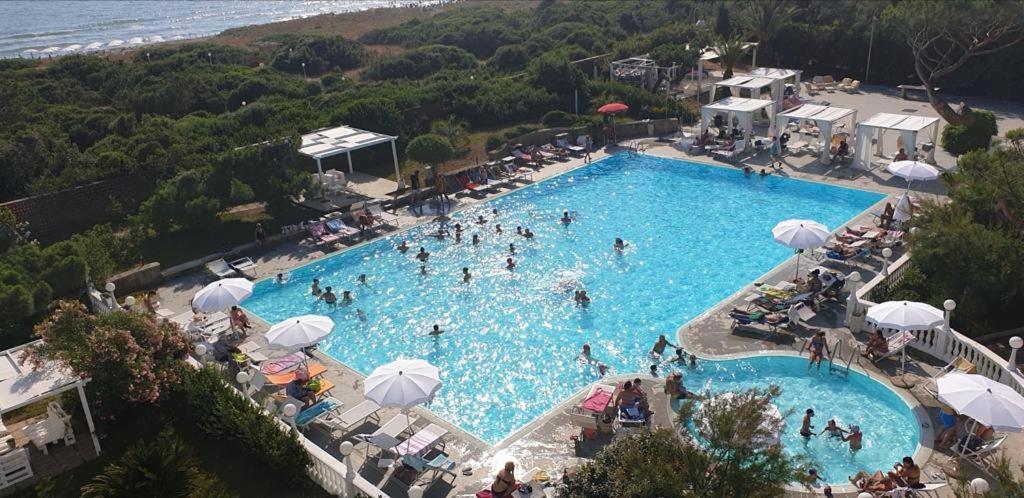 Domizia Palace Hotel Baia Domizia Zewnętrze zdjęcie