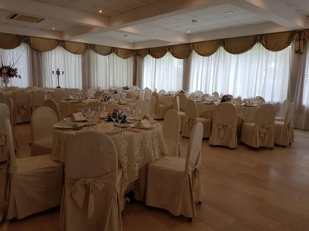 Domizia Palace Hotel Baia Domizia Zewnętrze zdjęcie